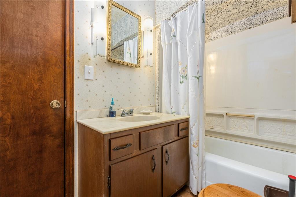 192 Salem Church Road Midland, PA 15059 - Photo 19 of 41