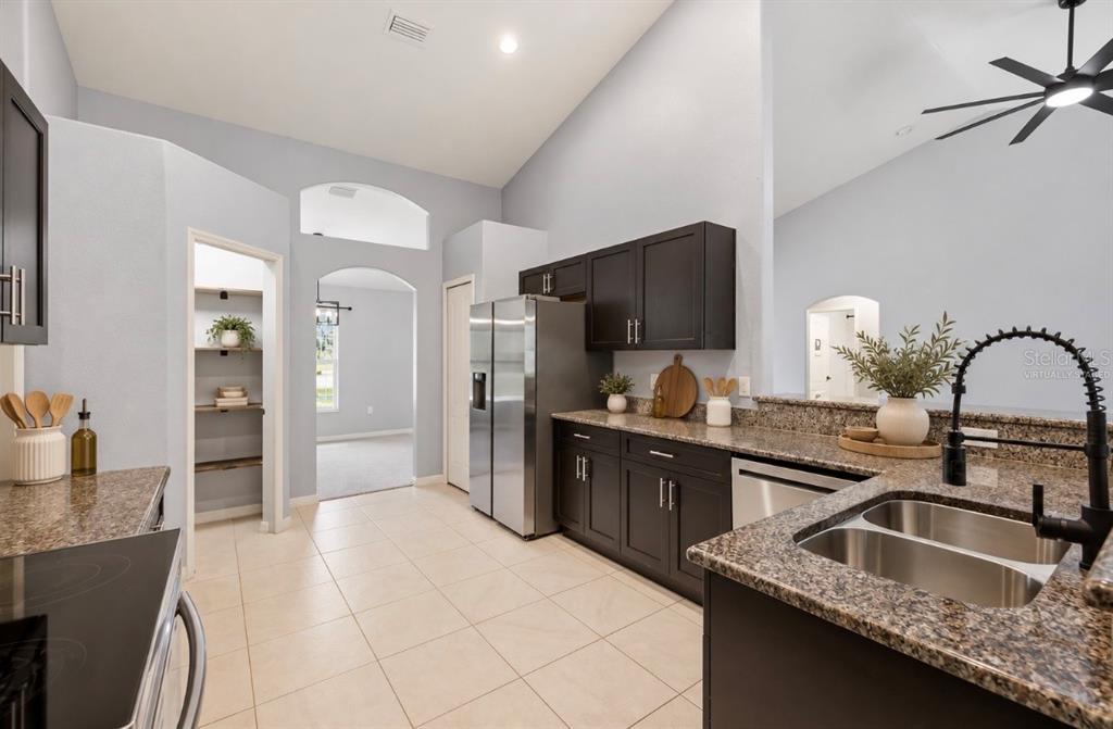 10149 Rockbay Road Brooksville, FL 34601 - Photo 11 of 51 Gallery Image 11