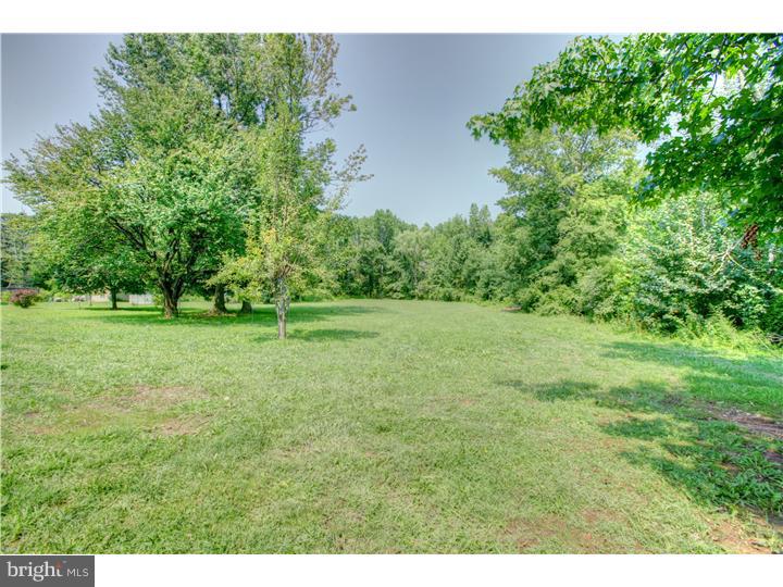 207 Hendrickson Mill Road Logan Township, NJ 08085 - Photo 14 of 16