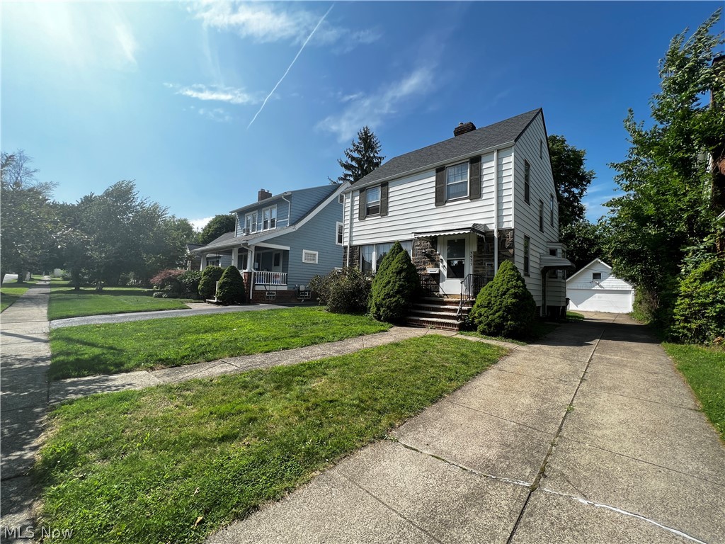 3937 Navahoe Road Cleveland Heights, OH 44121 - Photo 3 of 24 Gallery Image 3