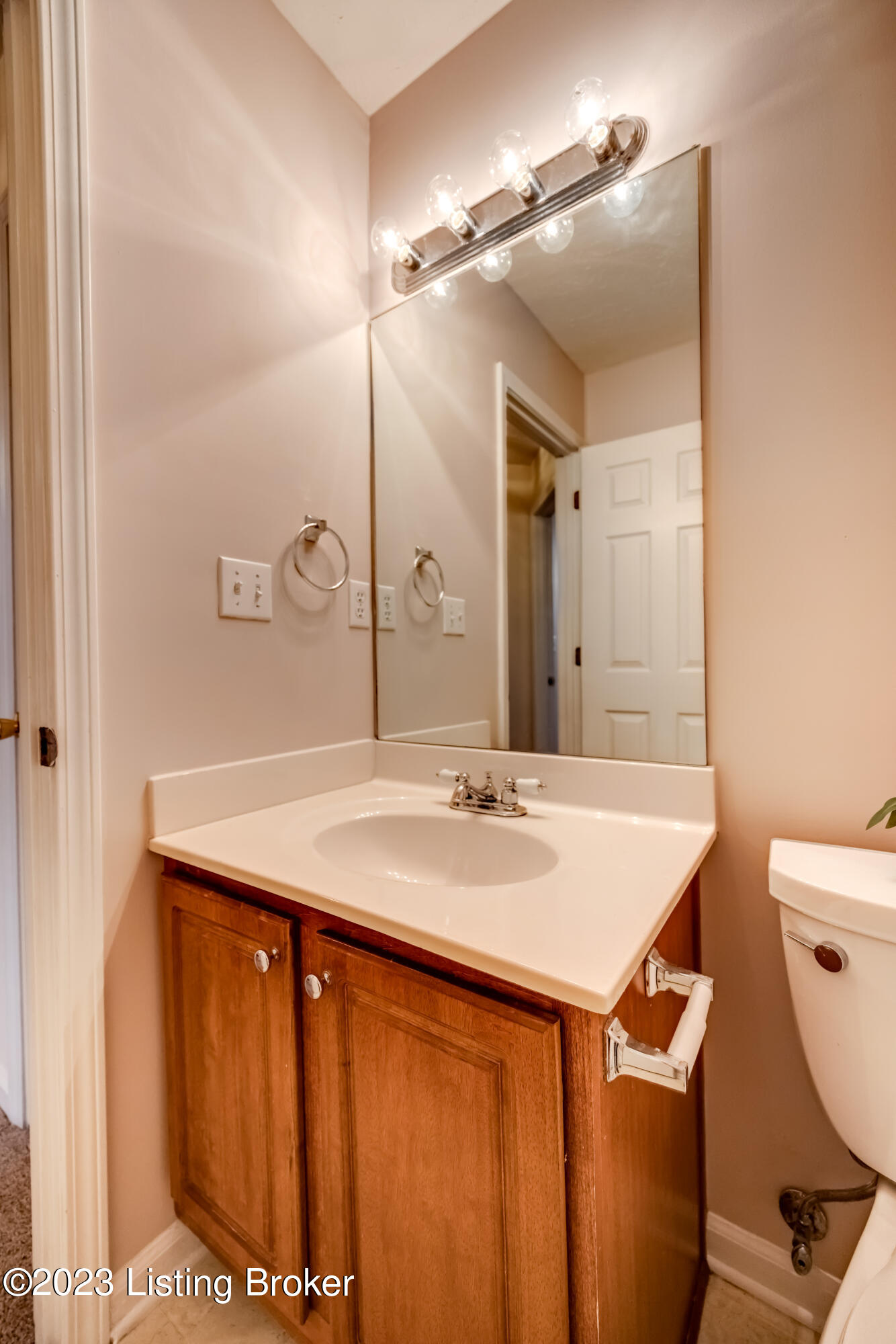 10011 Rimfire Road Louisville, KY 40291 - Photo 41 of 76 2Y0A0273-A