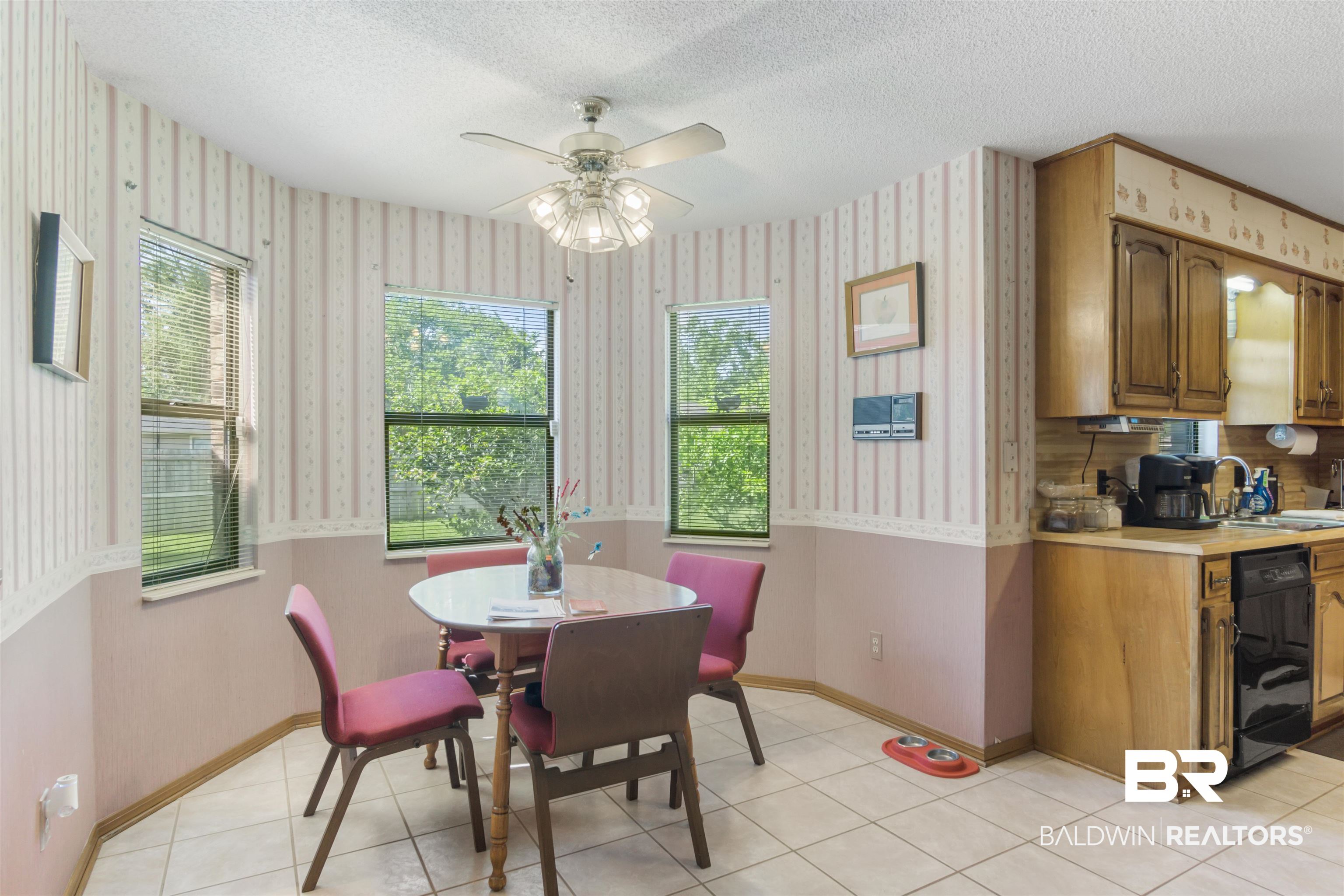 604 East Verbena Avenue Foley, AL 36535 - Photo 10 of 25