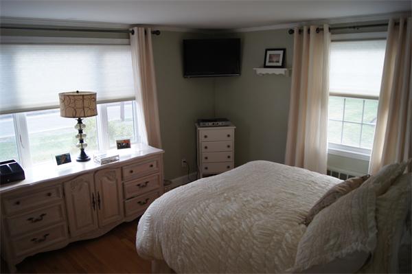 15 Carter Road Lynnfield, MA 01940 - Photo 8 of 20 Gallery Image 8