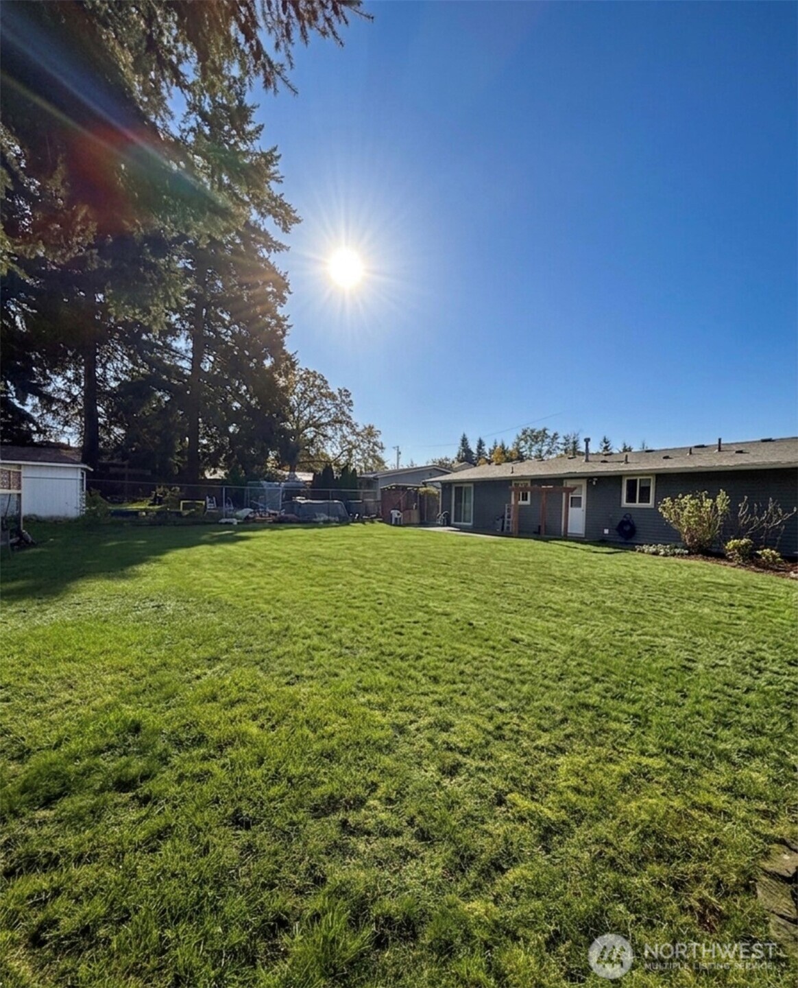 5006 Northeast 6th Street Renton, WA 98059 - Photo 17 of 18