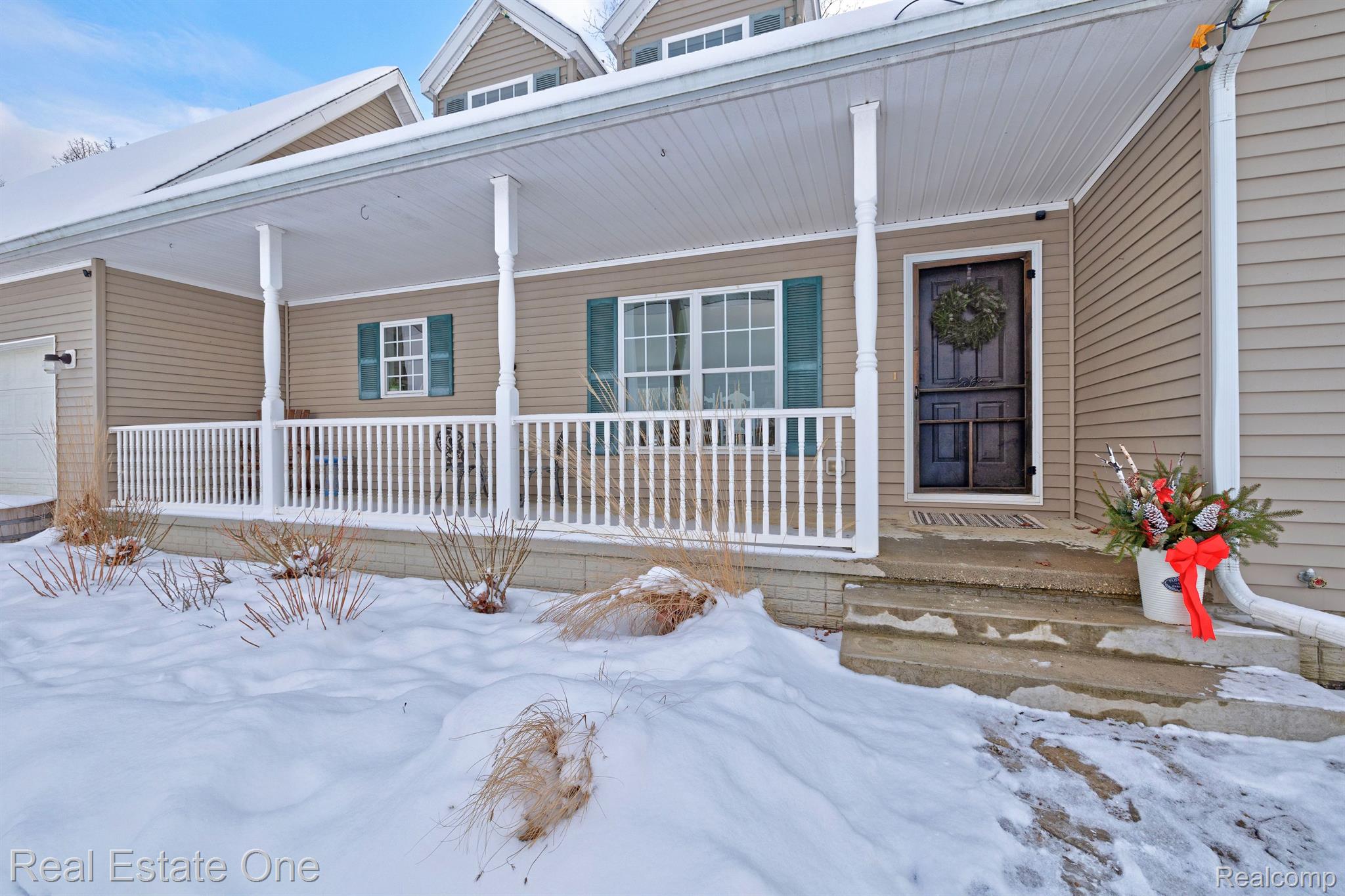 2330 Bullock Road Lapeer, MI 48446 - Photo 2 of 72 Gallery Image 2