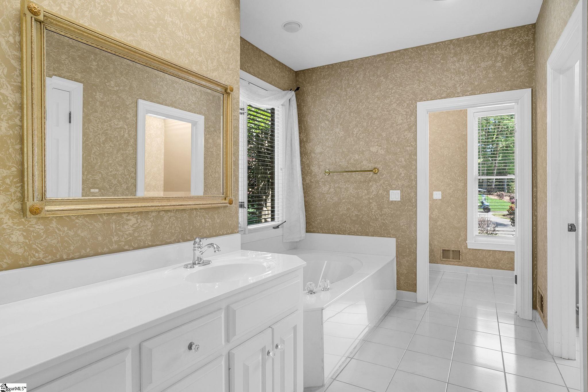 4 Oak Knob Court Simpsonville, SC 29681 - Photo 20 of 44