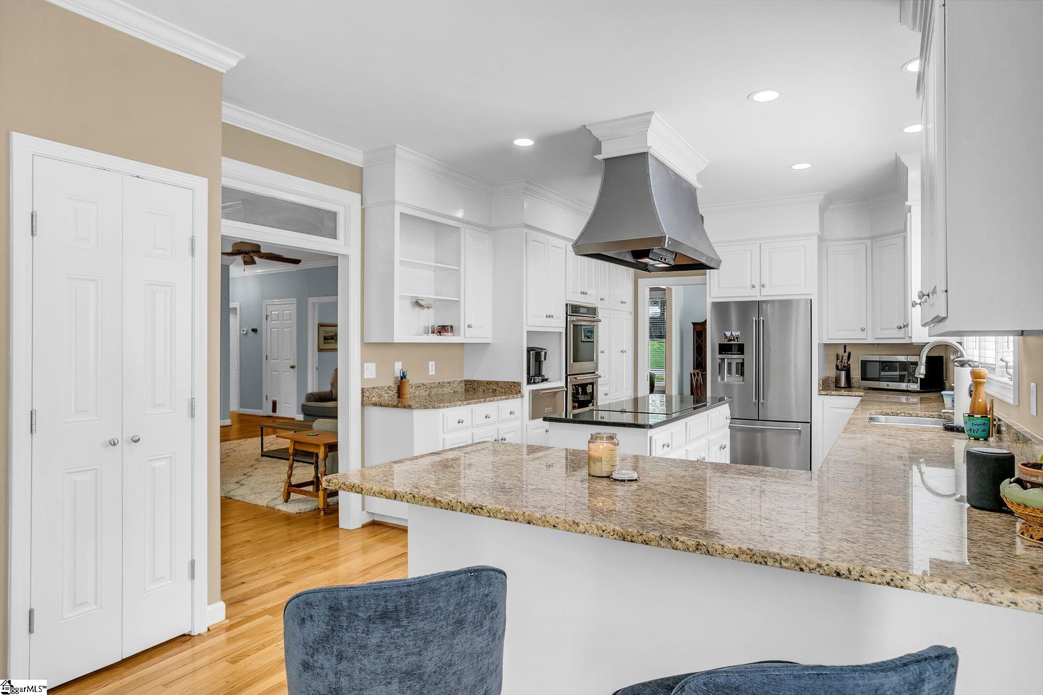 4 Oak Knob Court Simpsonville, SC 29681 - Photo 8 of 44