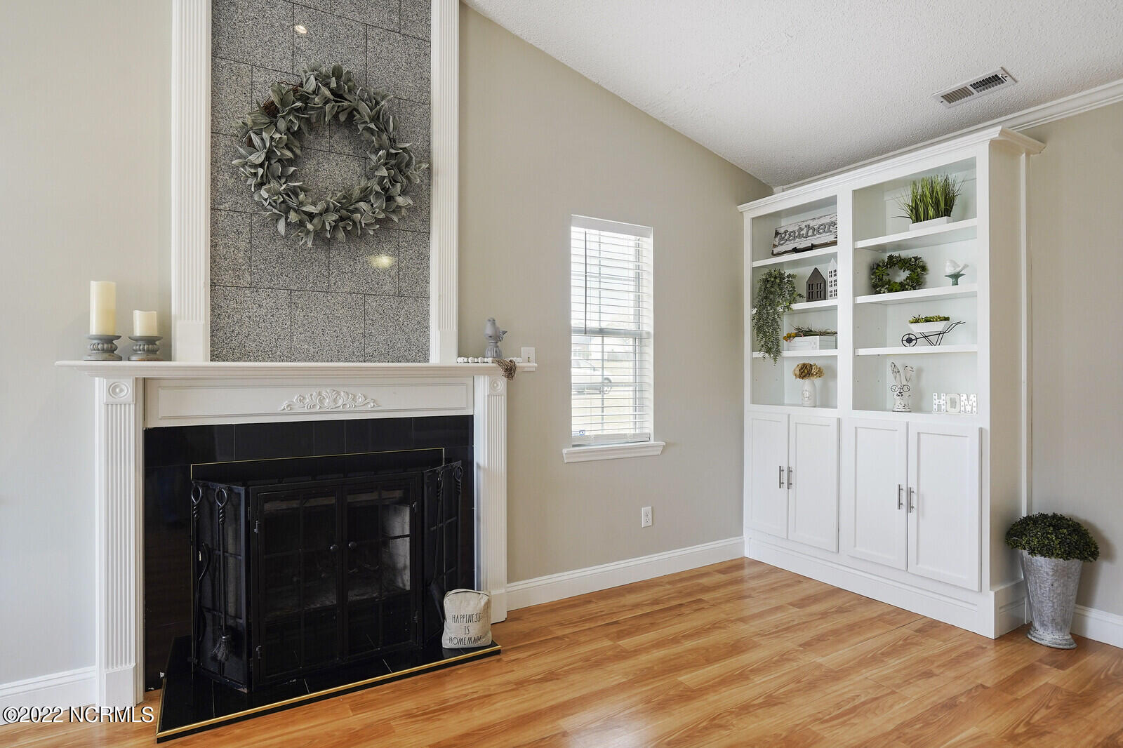 304 Timber Ridge Drive Hubert, NC 28539 - Photo 8 of 51 08_DSC09409_mls