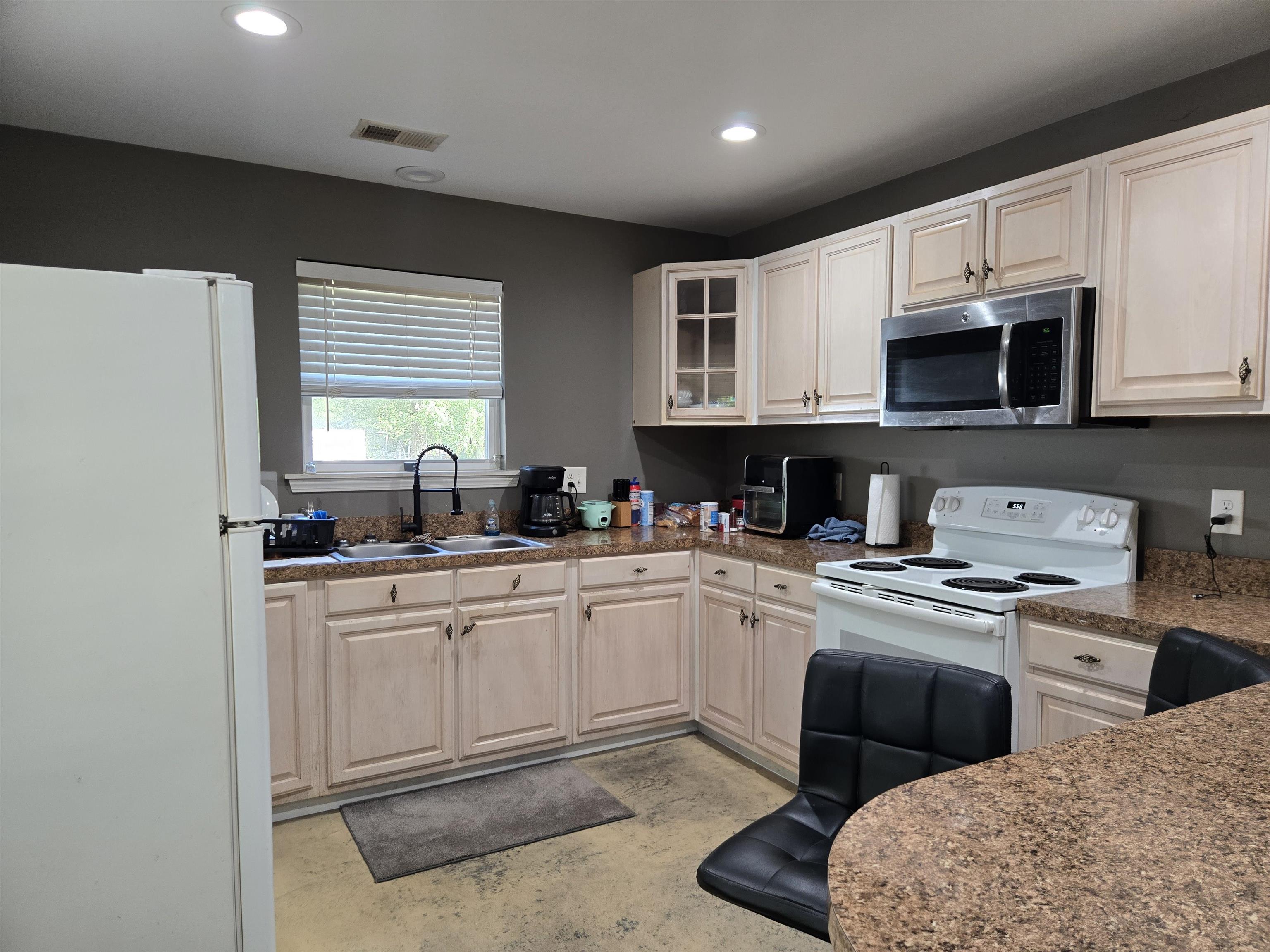 5177 Berkeley Court Murrells Inlet, SC 29576 - Photo 35 of 49