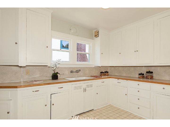 316 North 83rd Street Seattle, WA 98103 - Photo 8 of 20 Gallery Image 8