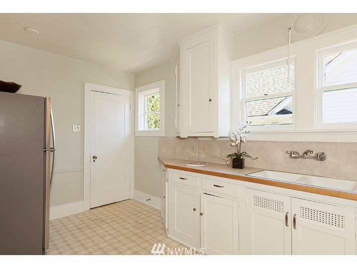 316 North 83rd Street Seattle, WA 98103 - Photo 9 of 20 Gallery Image 9