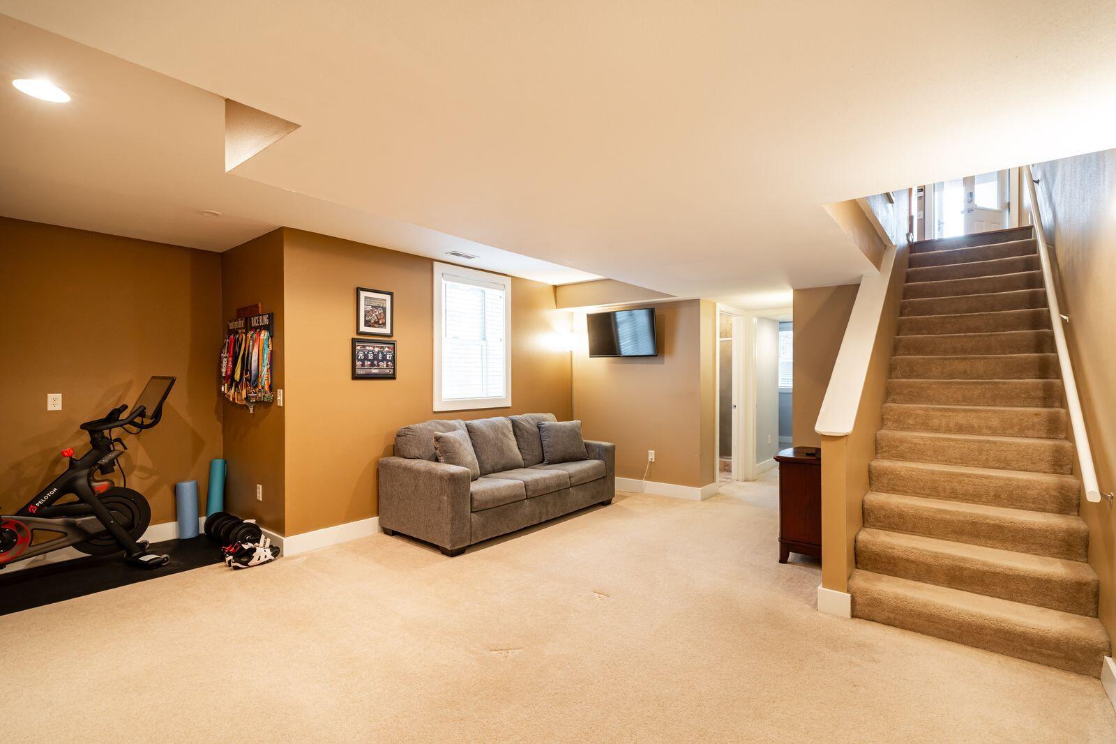 1847 Vel R. Phillips Avenue, Unit B Milwaukee, WI 53212 - Photo 29 of 34 Finished Lower Level