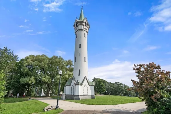 $3,700 | 1 Fort Ave Terrace, Unit 2, Boston, MA 02119