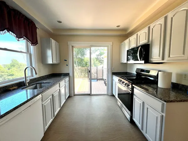 $3,700 | 1 Fort Ave Terrace, Unit 2, Boston, MA 02119