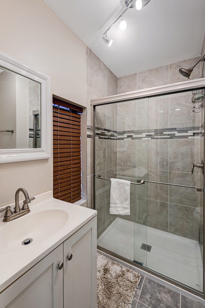 168 Thornhurst Road Bolingbrook, IL 60440 - Photo 17 of 35