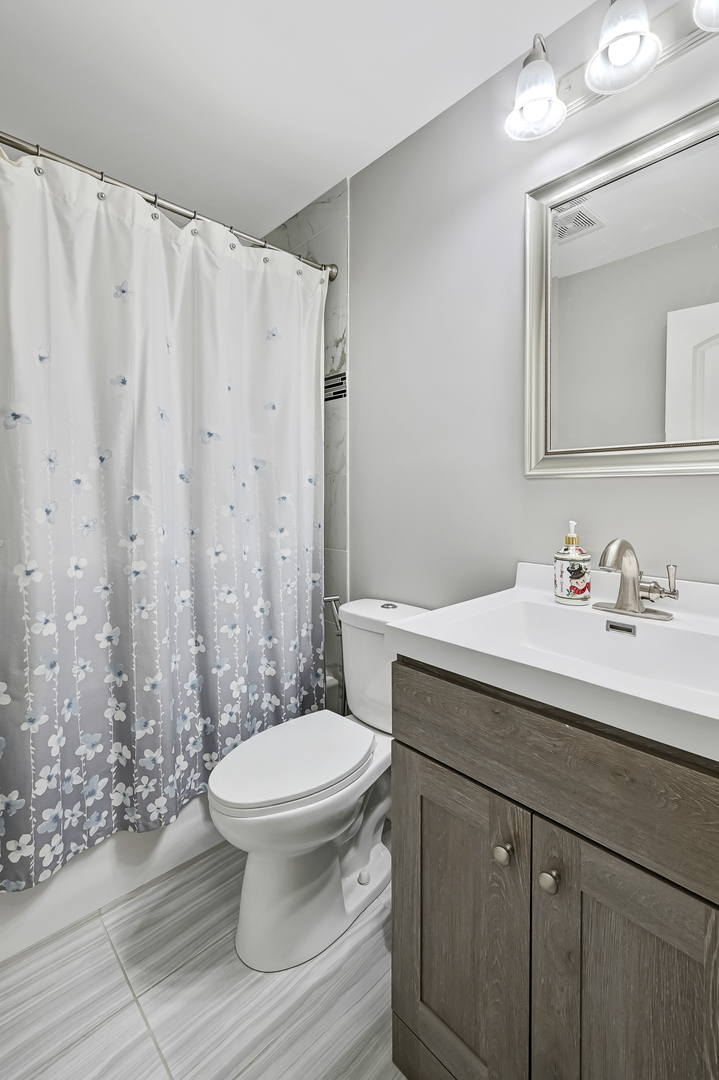 168 Thornhurst Road Bolingbrook, IL 60440 - Photo 20 of 35