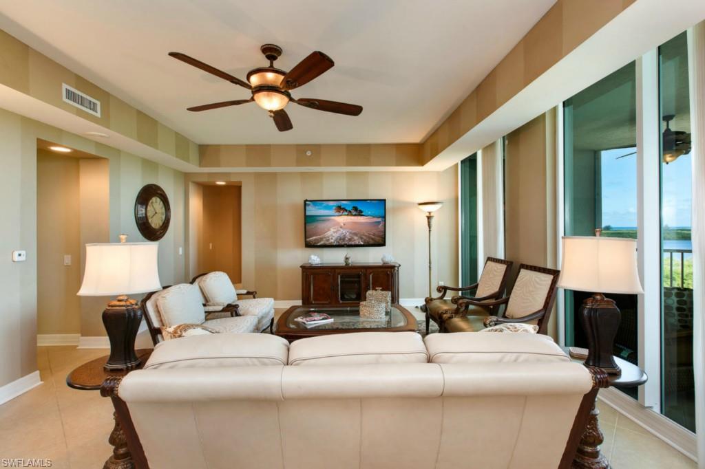 295 Grande Way, Unit 505 Naples, FL 34110 - Photo 7 of 20