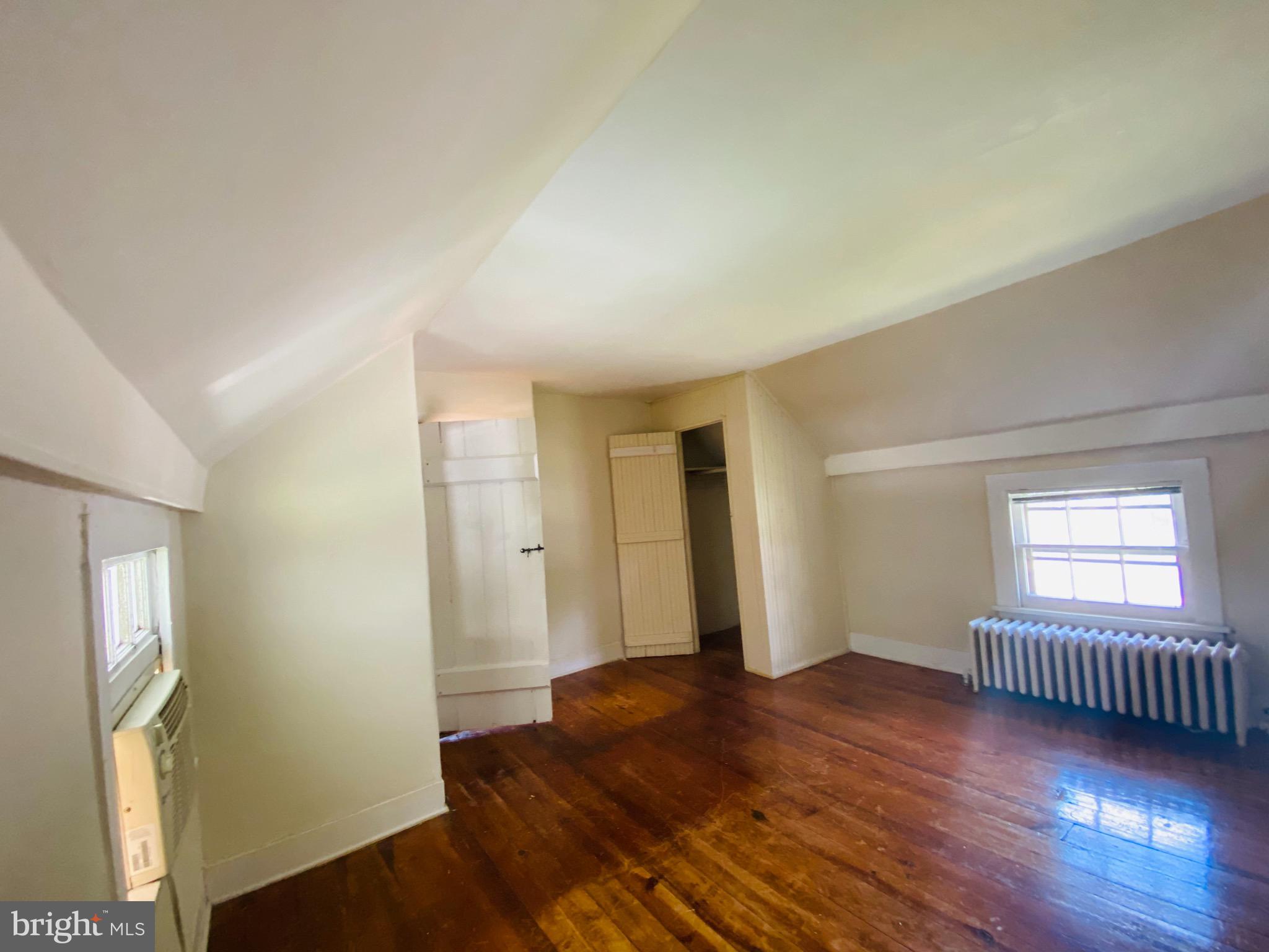 708 Olney Sandy Spring Road Sandy Spring, MD 20860 - Photo 13 of 26 Bedroom 3 pic 2