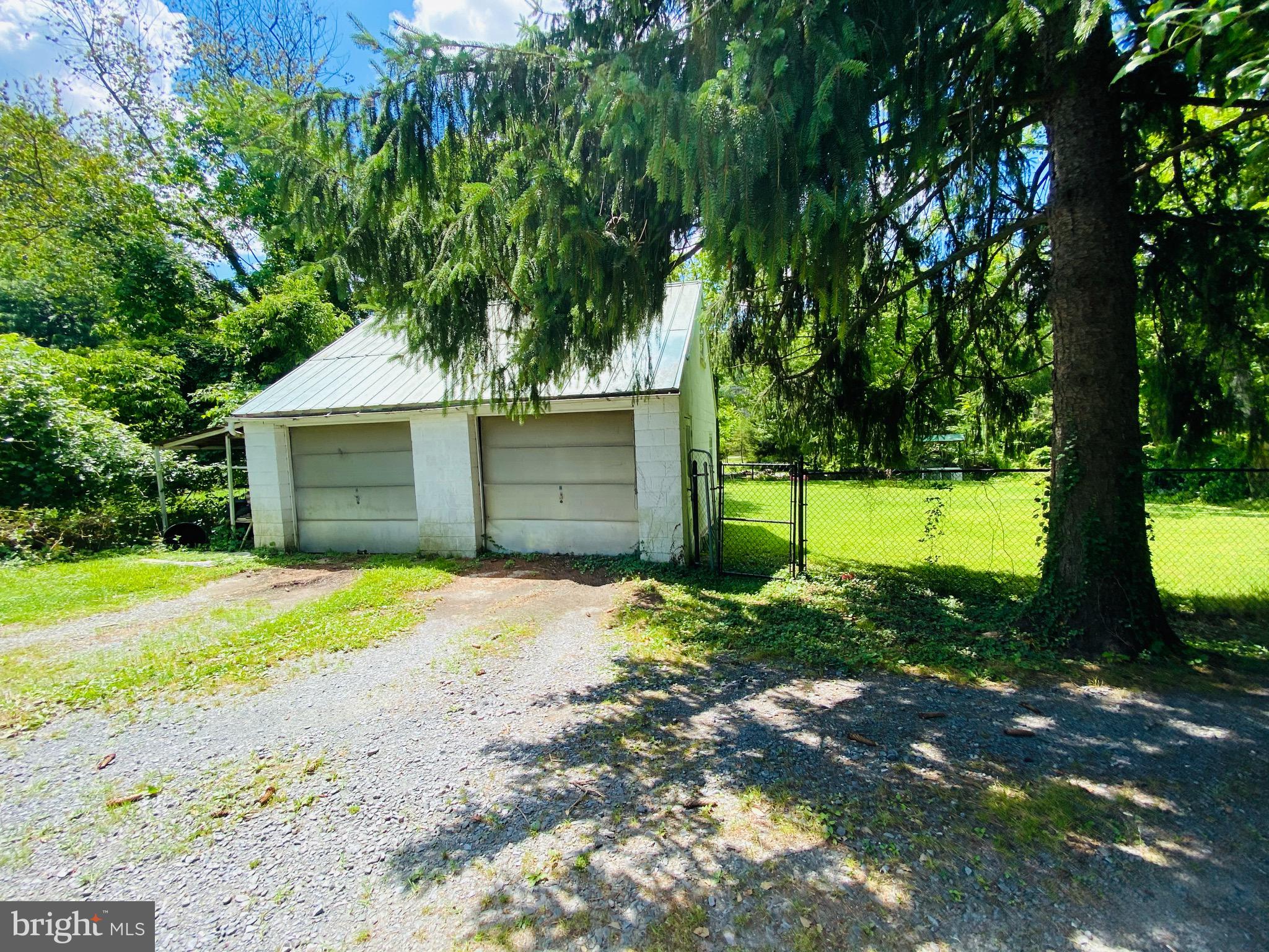 708 Olney Sandy Spring Road Sandy Spring, MD 20860 - Photo 19 of 26 Detached Garage