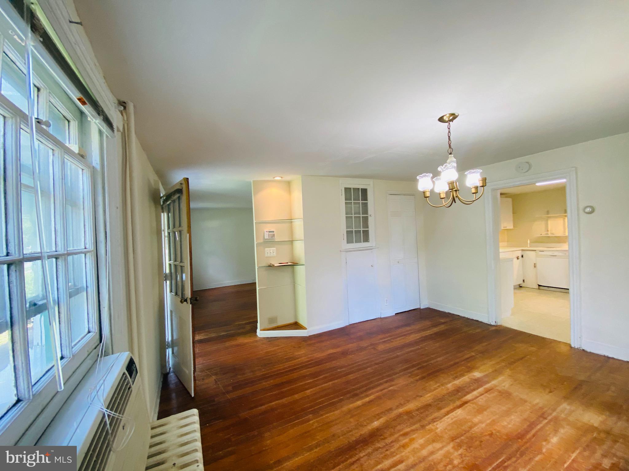 708 Olney Sandy Spring Road Sandy Spring, MD 20860 - Photo 3 of 26 Dining Room pic 1