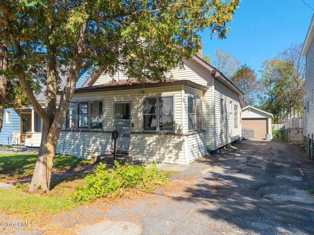 $199,000 | 435 Anthony Street, Schenectady, NY 12308