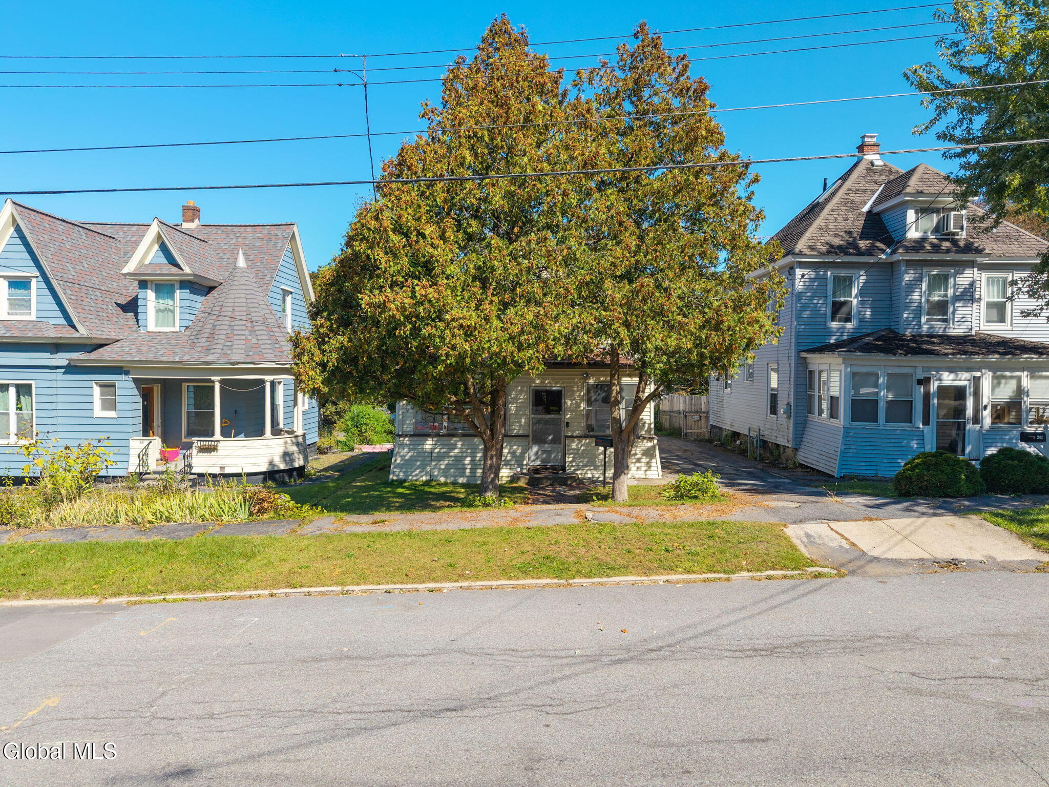 435 Anthony Street Schenectady, NY 12308 - Photo 5 of 34 4-435AnthonySt_04