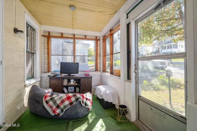 $199,000 | 435 Anthony Street, Schenectady, NY 12308