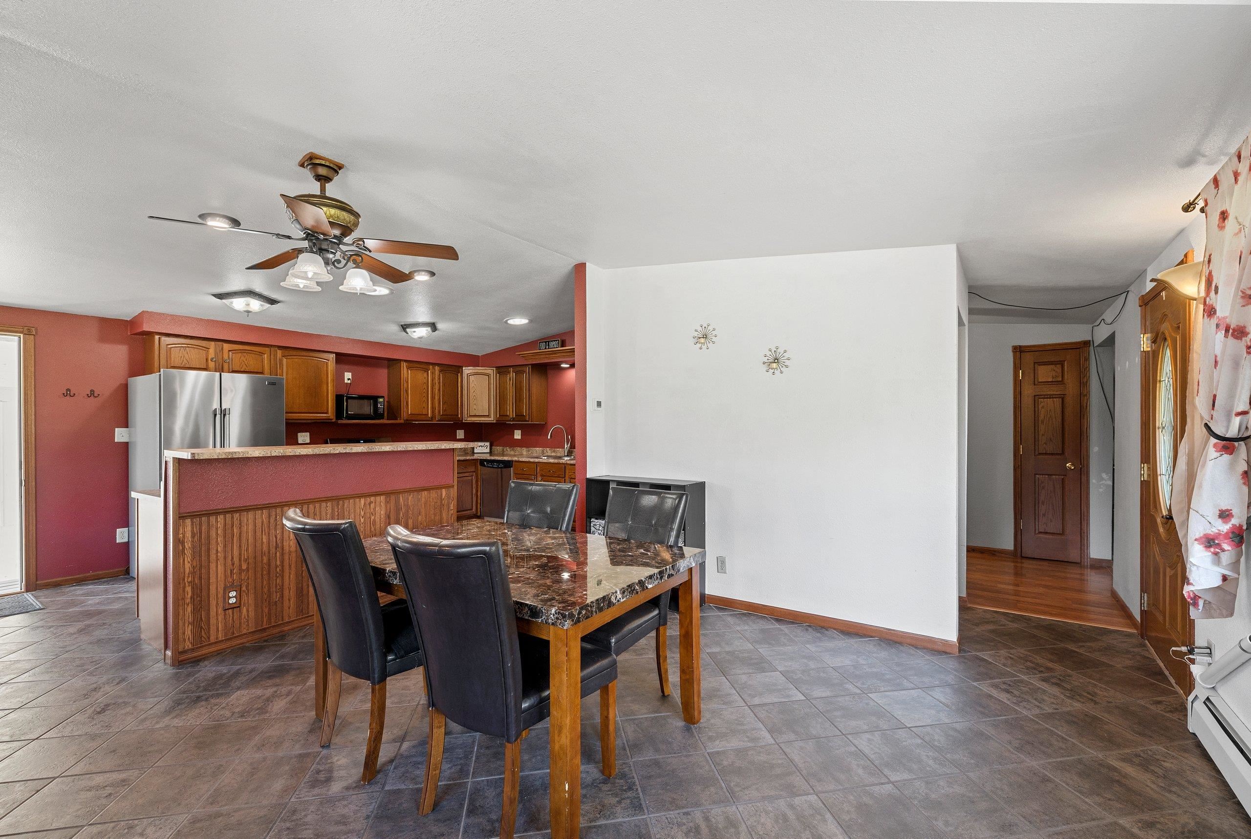 6649 County Road R Oshkosh, WI 54902 - Photo 16 of 55 Gallery Image 16