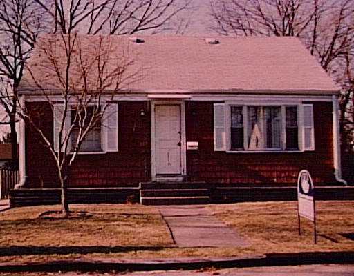 333 Maple Street Warwick, RI 02888 - Photo 1 of 1 Exterior Front.