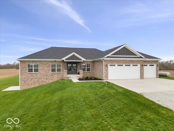 $779,900 | 3820 North Sr 75, Thorntown, IN 46071