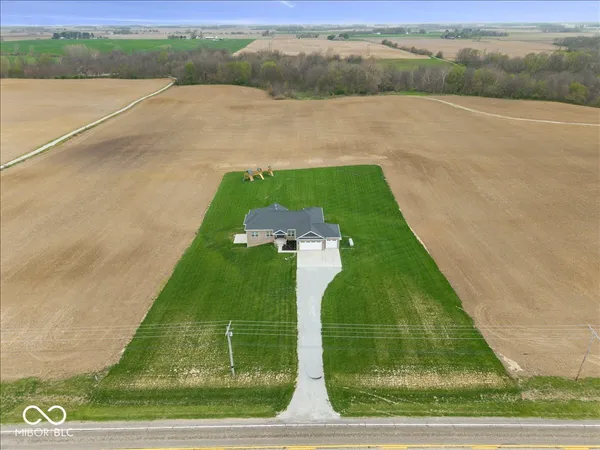 $779,900 | 3820 North Sr 75, Thorntown, IN 46071