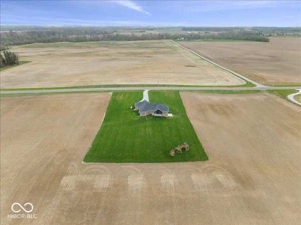 $779,900 | 3820 North Sr 75, Thorntown, IN 46071