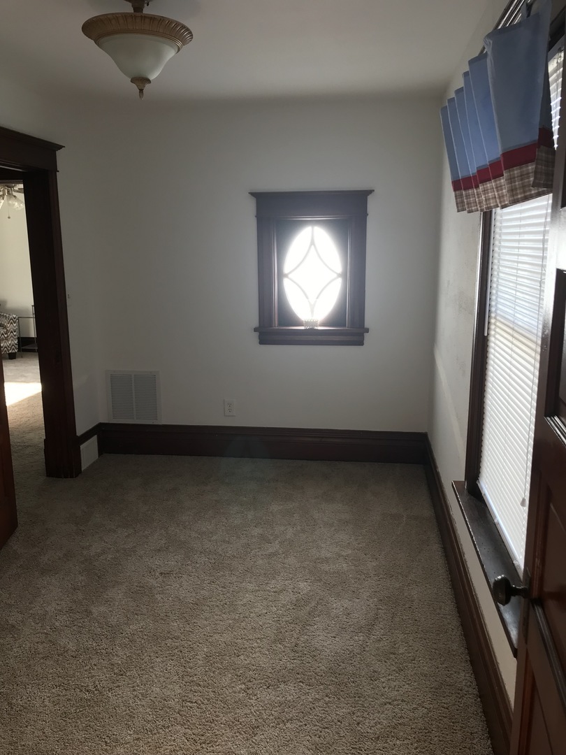303 Garfield Road Harvard, IL 60033 - Photo 17 of 24 Gallery Image 17