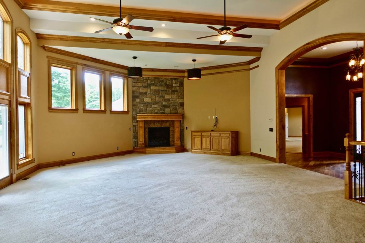 9210 South 560 E Road Selma, IN 47383 - Photo 5 of 36 Gallery Image 5