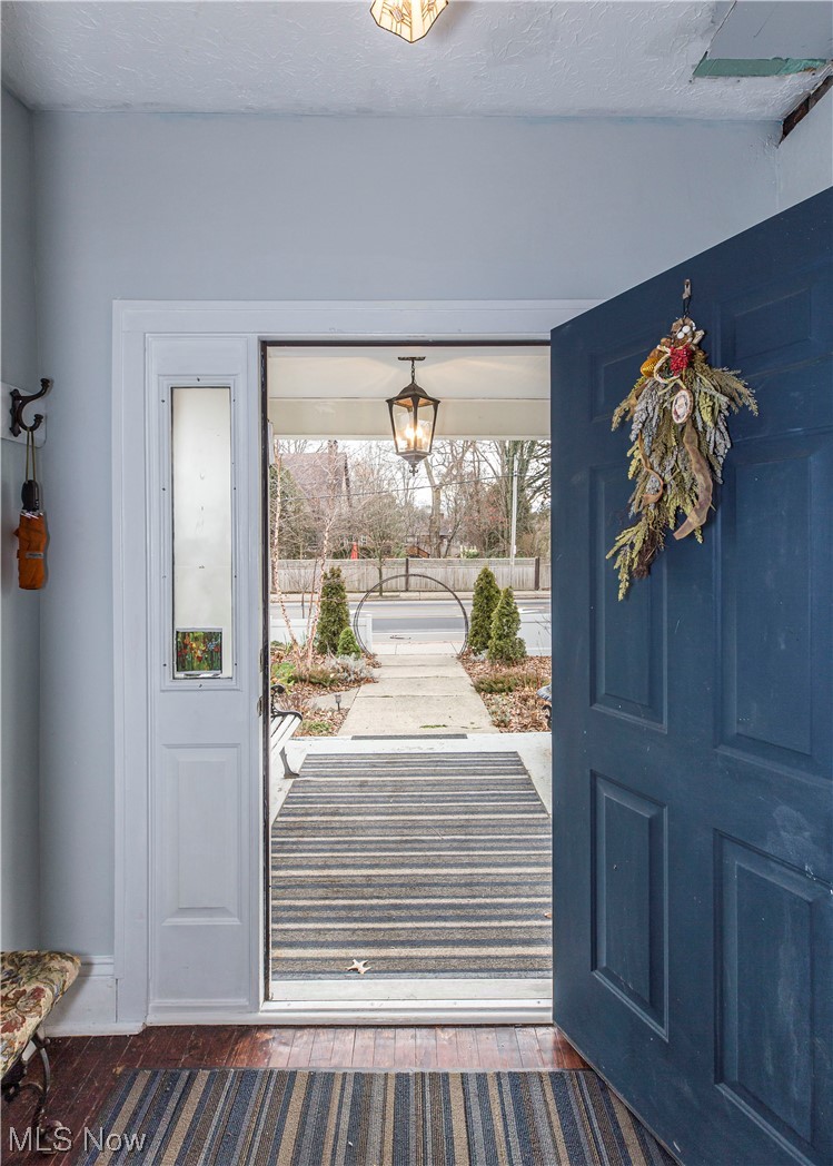 646 Copley Road Akron, OH 44320 - Photo 6 of 32 Entrance foyer with dark wood-type flooring