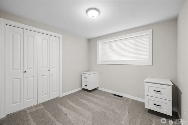 $4,800 | 4030 West Lake Sammamish Parkway Northeast, Unit F1, Redmond, WA 98052