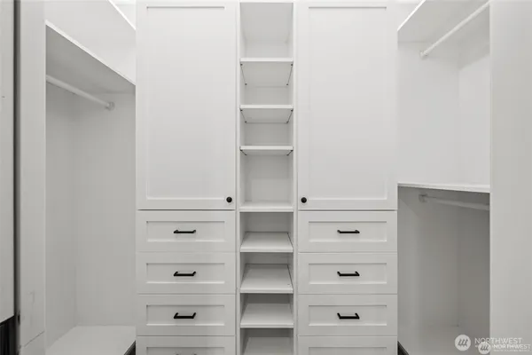 $4,800 | 4030 West Lake Sammamish Parkway Northeast, Unit F1, Redmond, WA 98052