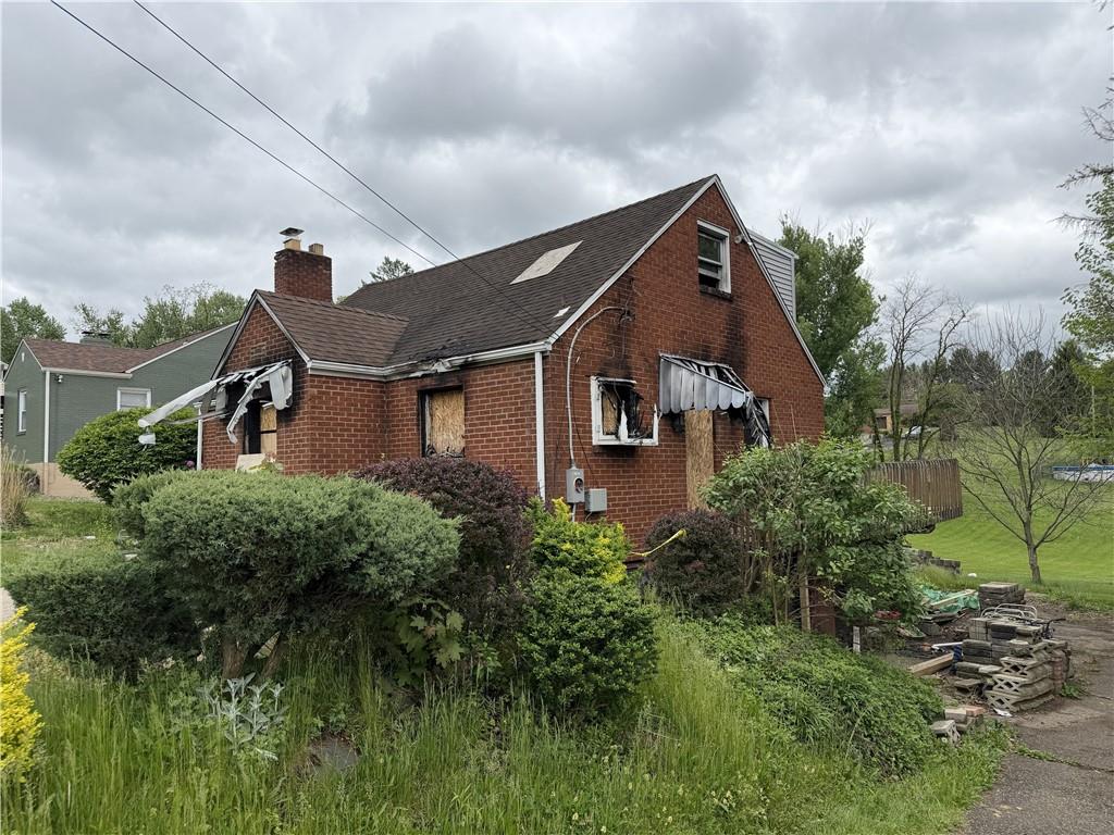 446 Thompsonville Road McMurray, PA 15317 - Photo 3 of 5 Gallery Image 3