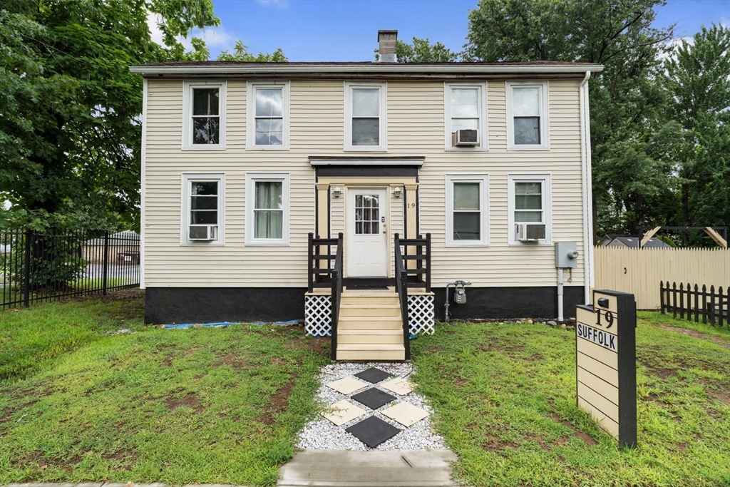 19 Suffolk Street Springfield, MA 01109 - Photo 1 of 27