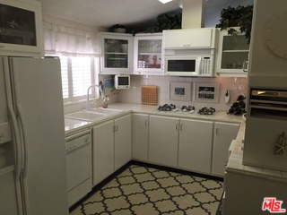 29 Paradise Cove Road Malibu, CA 90265 - Photo 5 of 13