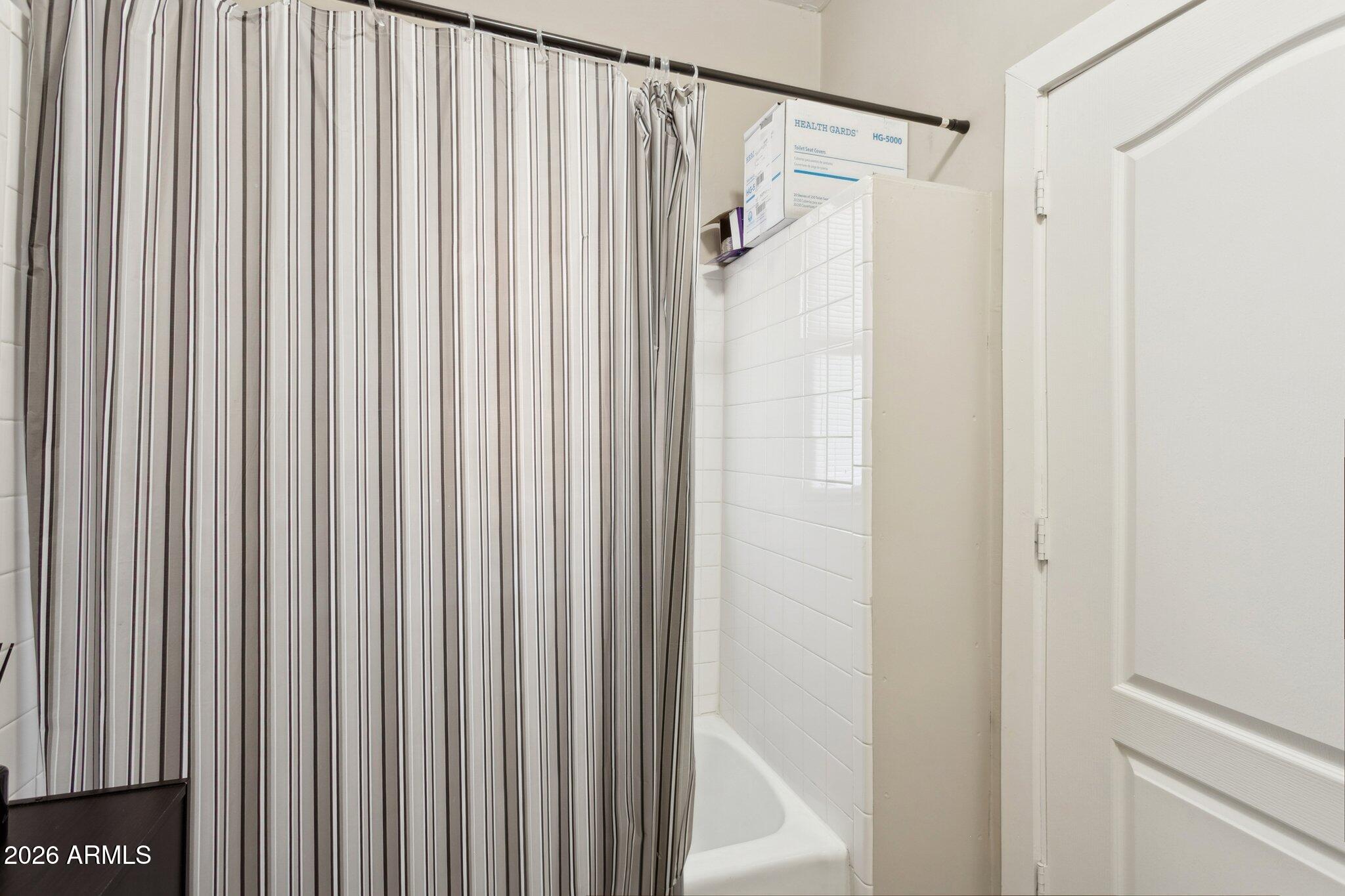 816 North 6th Avenue Phoenix, AZ 85003 - Photo 26 of 49 Full bath