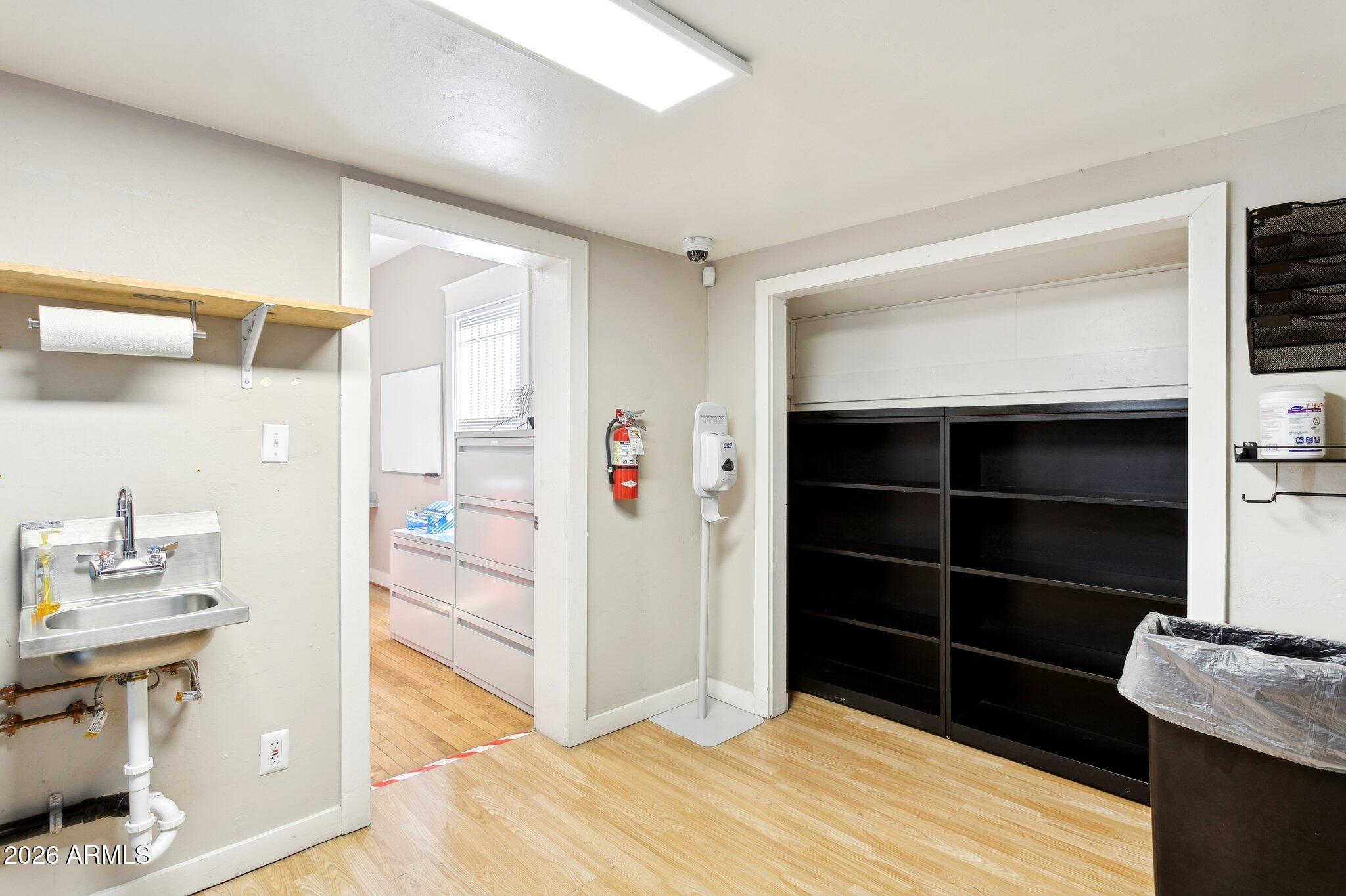 816 North 6th Avenue Phoenix, AZ 85003 - Photo 29 of 49 Storage area sink