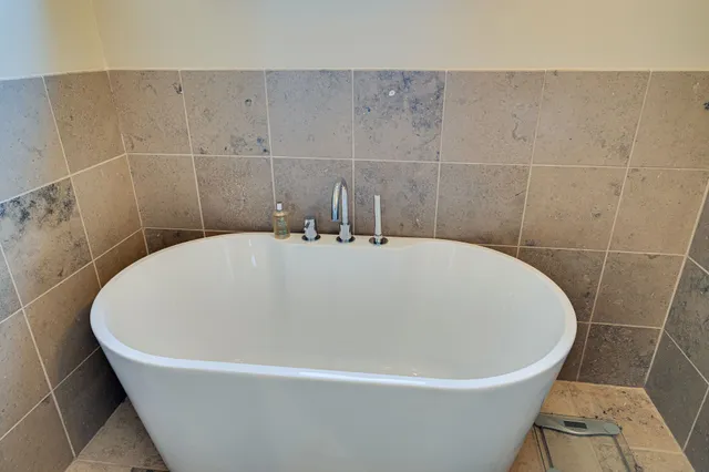 $3,600 | 1706 18th Avenue South, Unit 315, Nashville, TN 37212