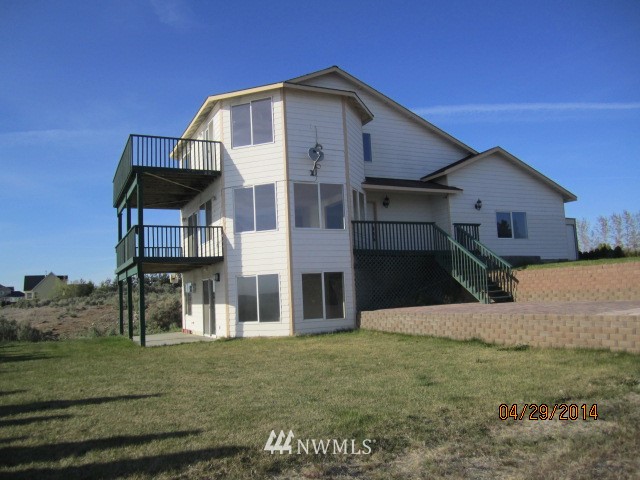 9398 Stonecrest Road Northeast Moses Lake, WA 98837 - Photo 3 of 15 Gallery Image 3