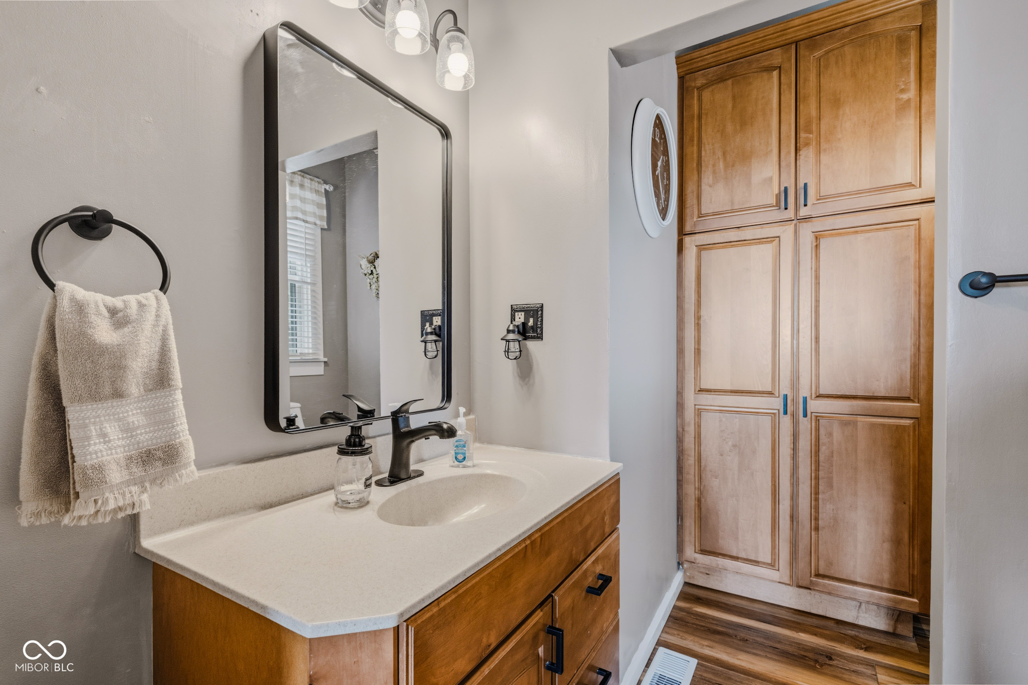 12140 North Marr Road Columbus, IN 47203 - Photo 23 of 37 Gallery Image 23