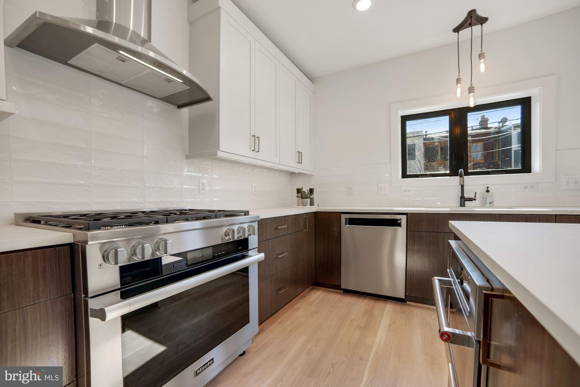 617 Lexington Place Northeast Washington, DC 20002 - Photo 14 of 43