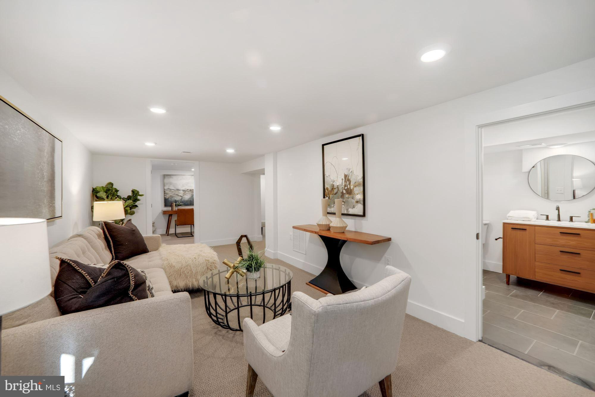 617 Lexington Place Northeast Washington, DC 20002 - Photo 22 of 43