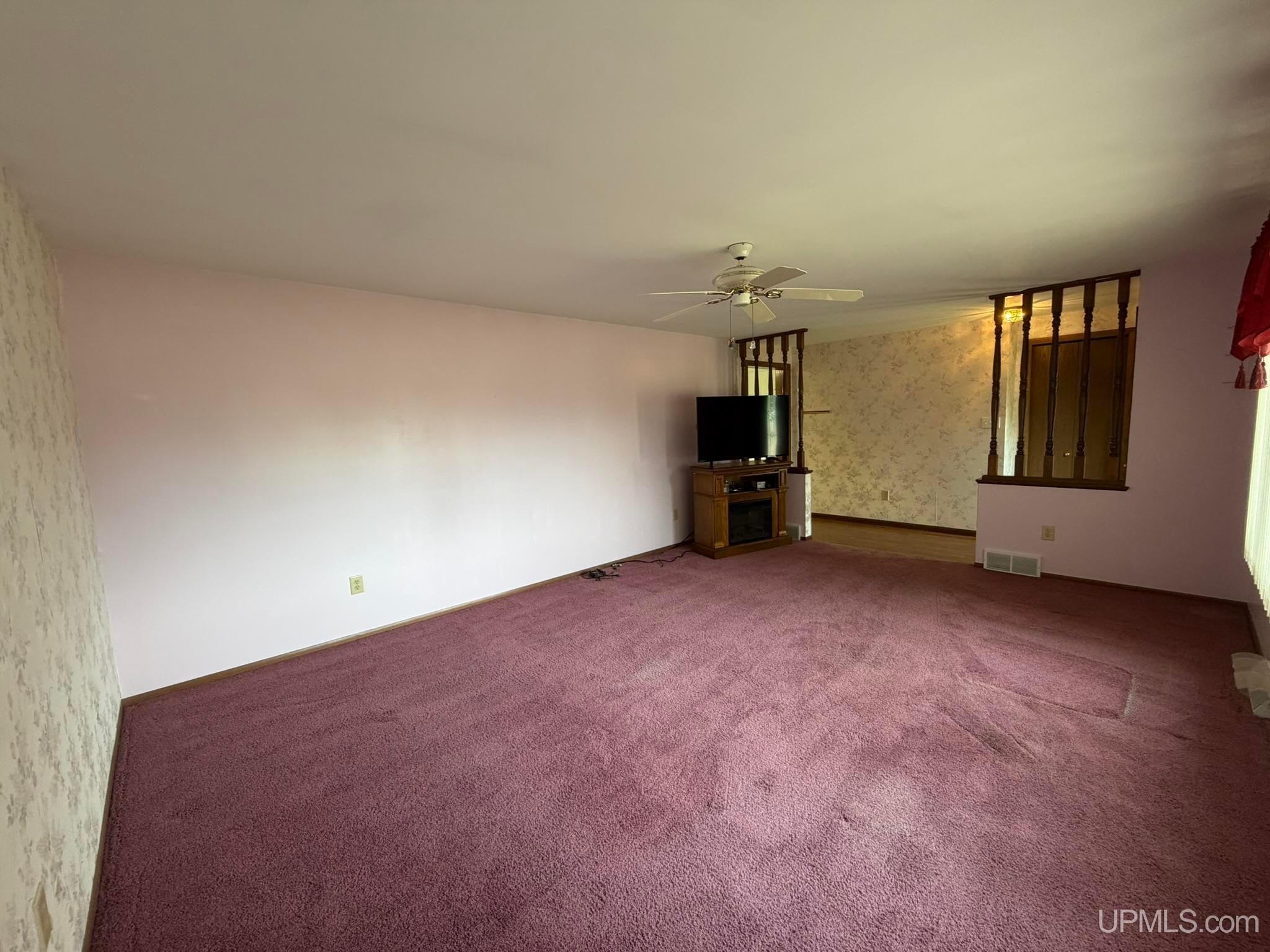 813 Turner Road Kingsford, MI 49802 - Photo 4 of 36 Gallery Image 4