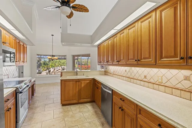 $699,900 | 1983 White Feather Lane, Nokomis, FL 34275