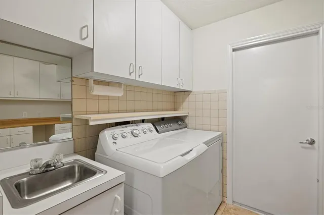 $699,900 | 1983 White Feather Lane, Nokomis, FL 34275